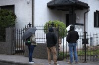 Istražitelji pred kućom Vedrana Pavleka