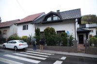 Istražitelji pred kućom Vedrana Pavleka