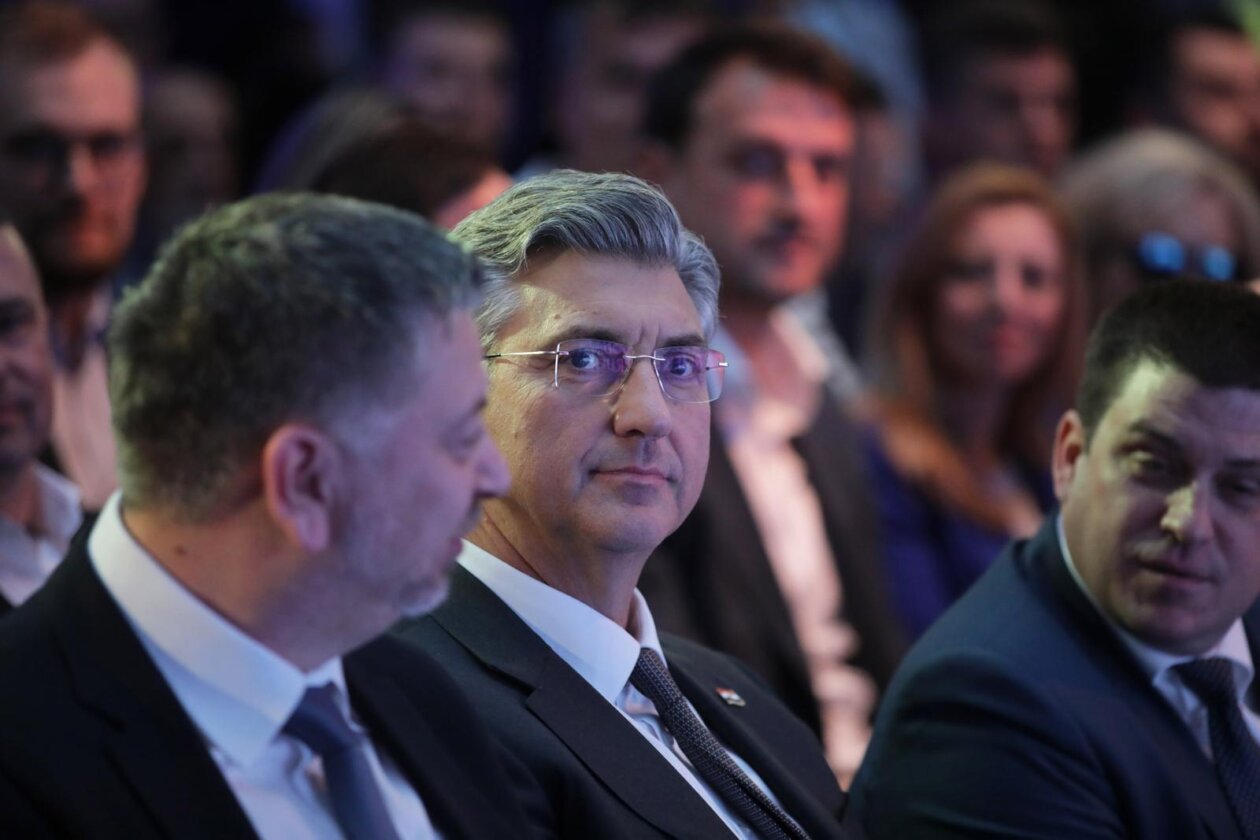 Rijeka: Premijer Plenković na proslavi 36. godišnjice osnutka HDZ-a Rijeka: Premijer Plenković na proslavi 36. godišnjice osnutka HDZ-a