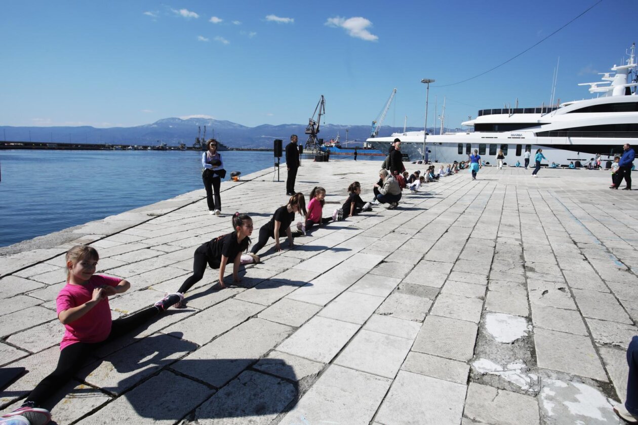 Rijeka: Najuduža špaga na svijetu na gatu Karoline riječke