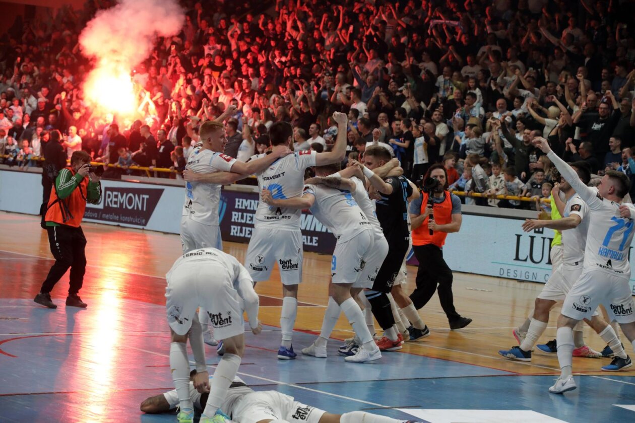 Futsalaši Rijeke svladali Dinamo 7:1 i osvojili svoj prvi trofej Hrvatskog kupa u povijesti