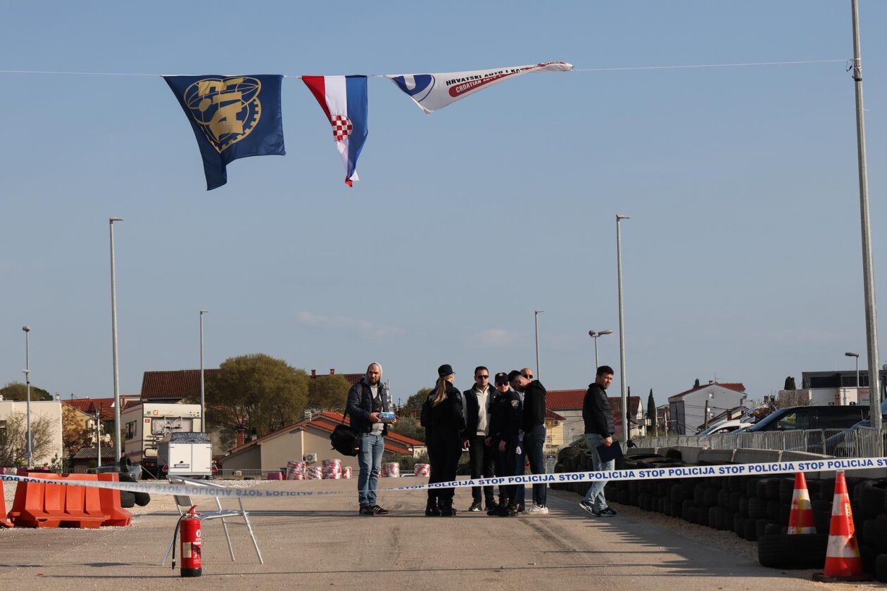 Velika Nagrada Zadra prekinuta nakon izlijetanja vozila gdje su ozlijeđene četiri osobe