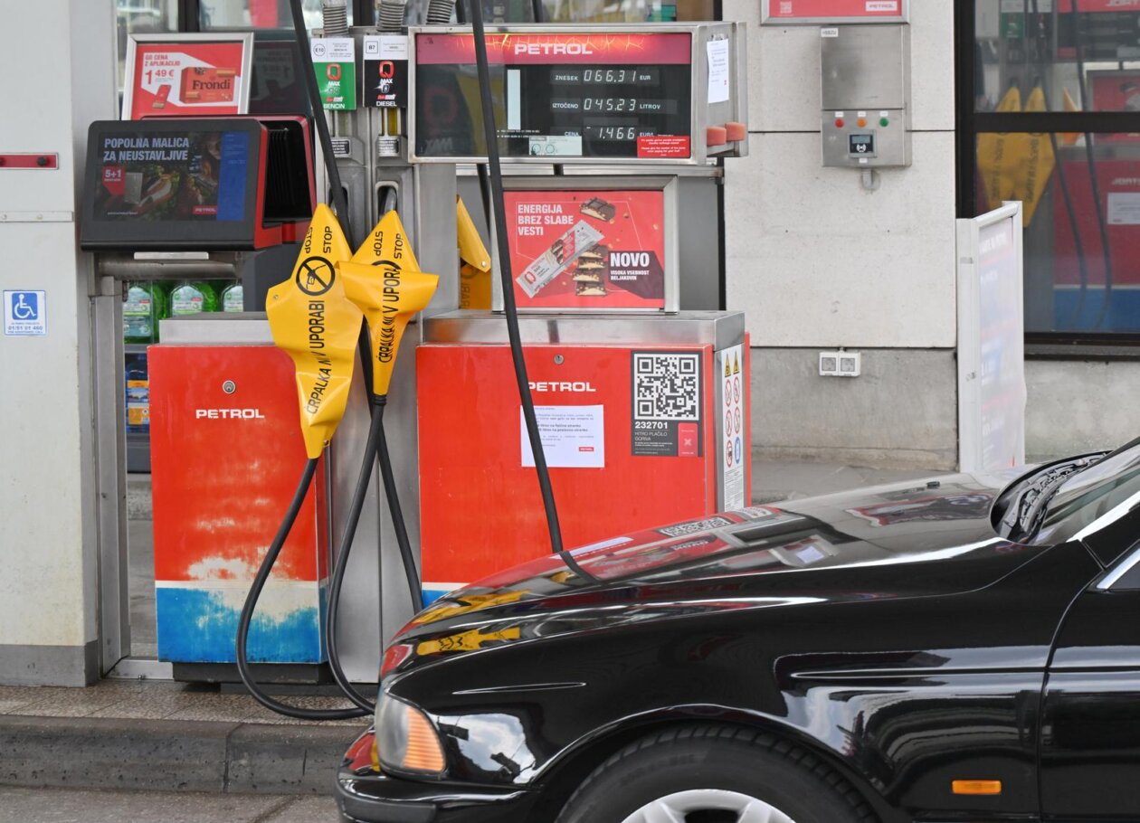 U Sloveniji ograničeno točenje goriva, posebne mjere za strance U Sloveniji ograničeno točenje goriva, posebne mjere za strance