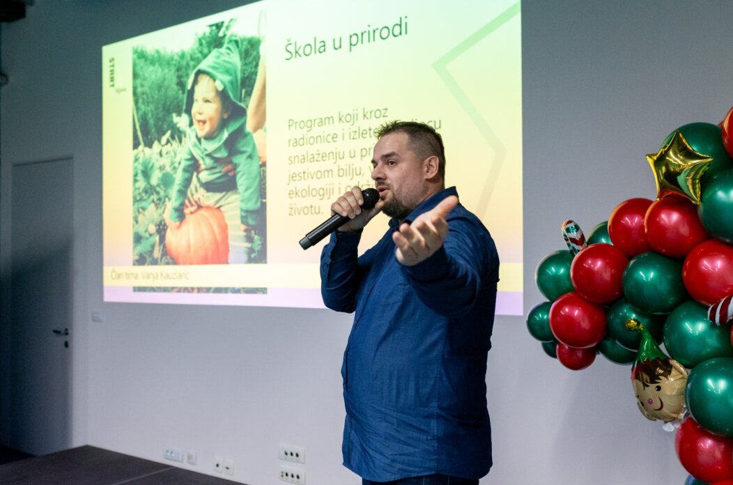 Vanja Kauzlarić Vanja Kauzlarić