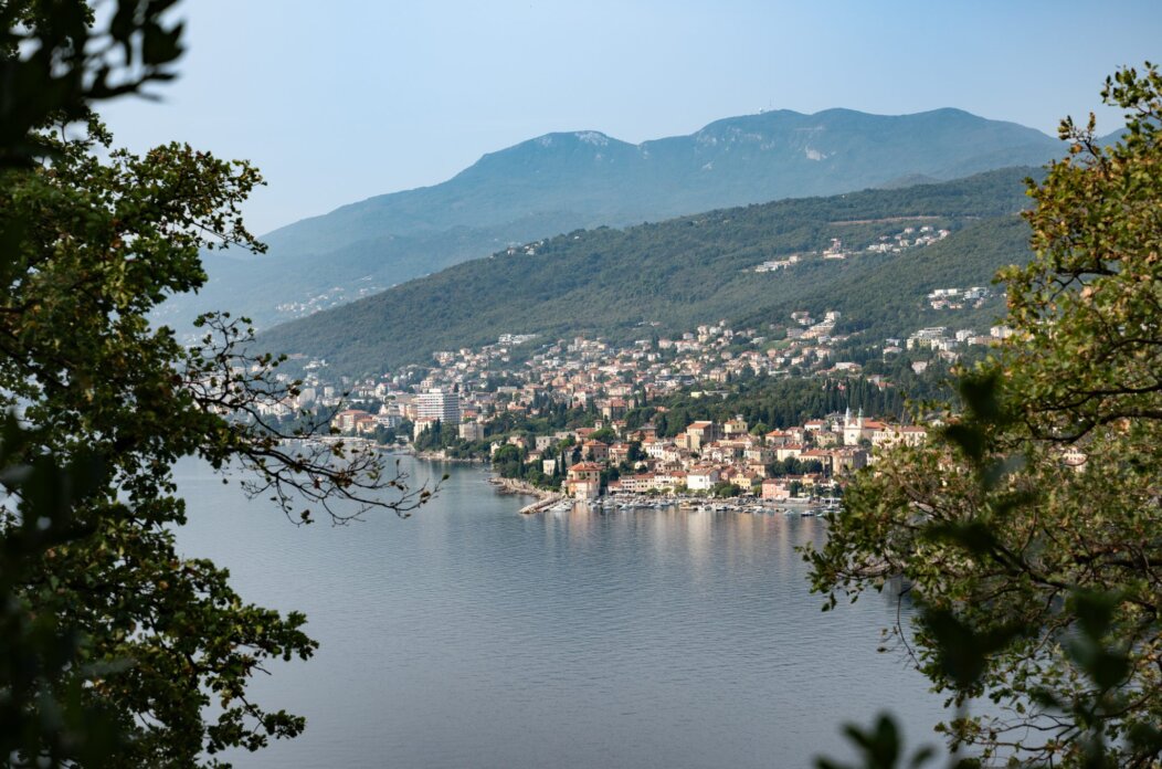 optpano09-2048×1365