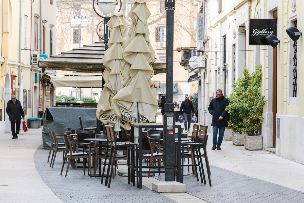 Bura vjetar-6617 Bura vjetar-6617