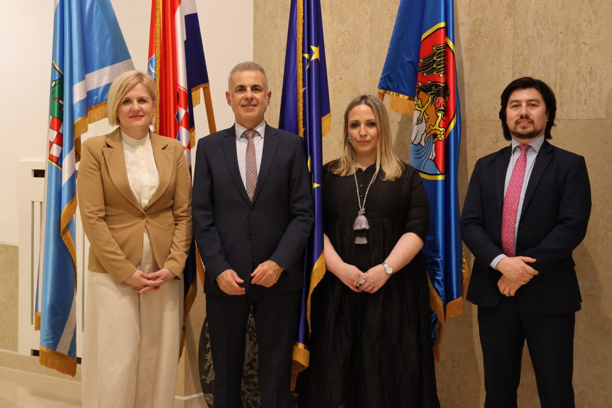 Cileanski-veleposlanik-u-nastupnom-posjetu-Rijeci-14-1200×800