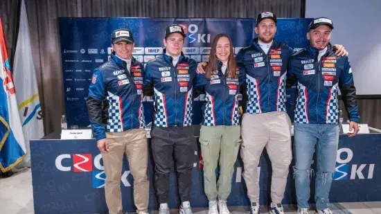 H-0bf73657-bdc1-4434-bc48-a5e697478b1c-550