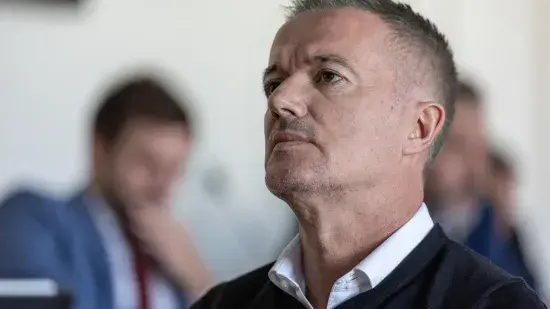 H-cc4bb4df-a0e5-4ae7-96fe-d88fdae35c63-550 H-cc4bb4df-a0e5-4ae7-96fe-d88fdae35c63-550