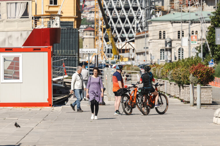 Ilustrativna Riva-7686