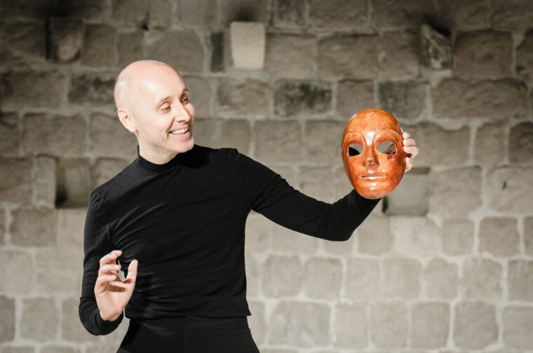 Maske-DS_00-2048×1536 Maske-DS_00-2048×1536