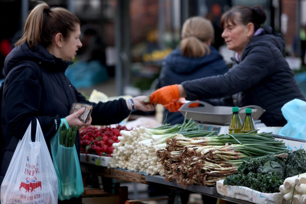 RIjeka: Ponuda na tržnici uoči Uskrsa