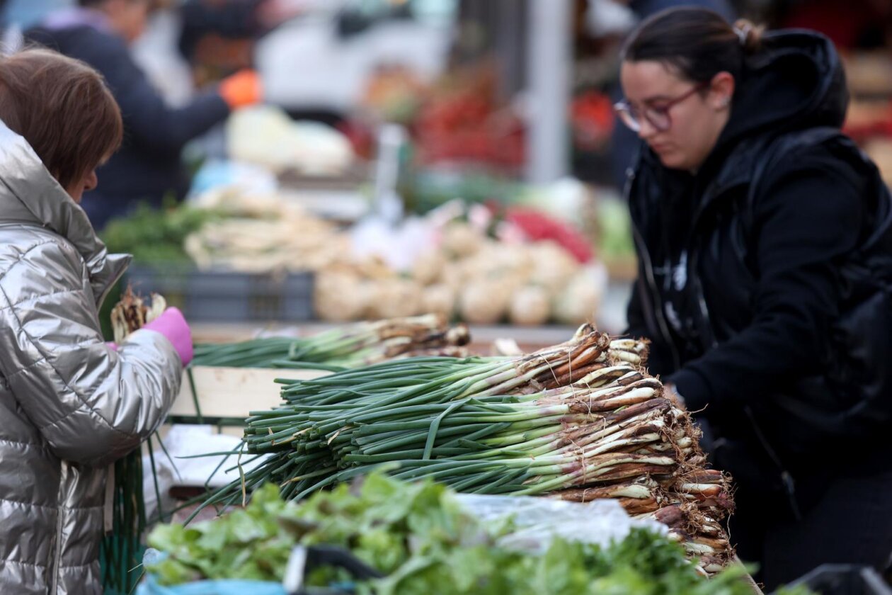 RIjeka: Ponuda na tržnici uoči Uskrsa