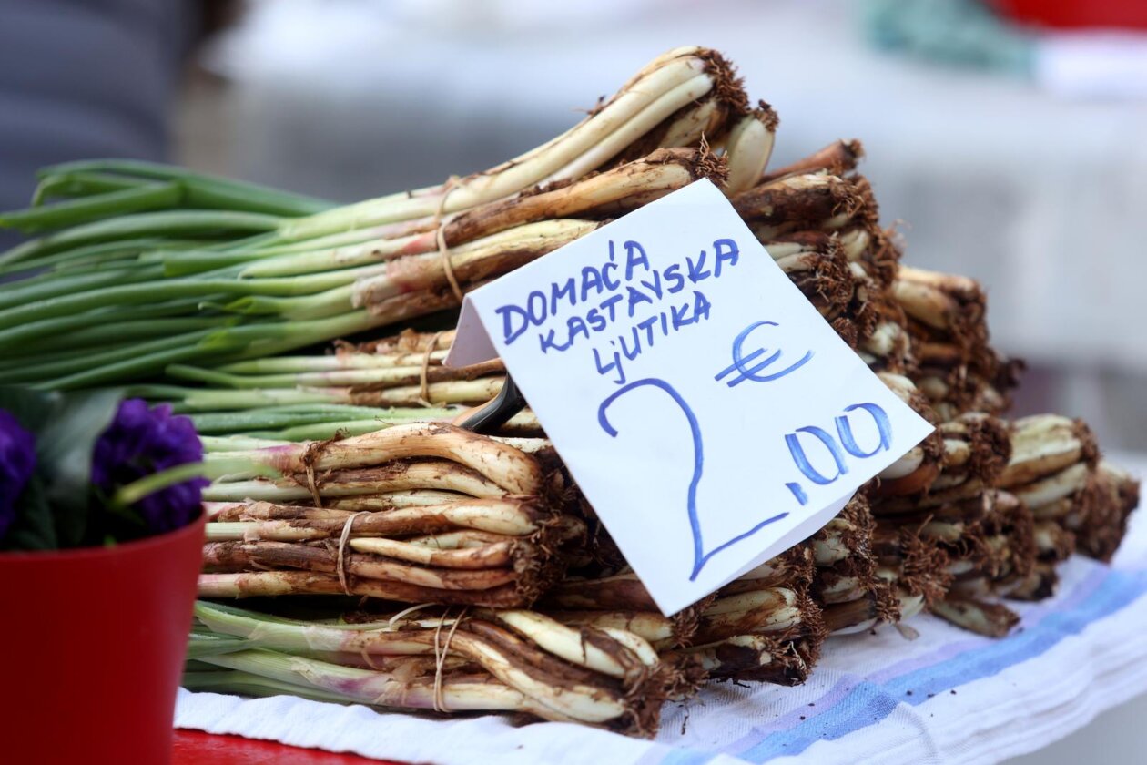 RIjeka: Ponuda na tržnici uoči Uskrsa