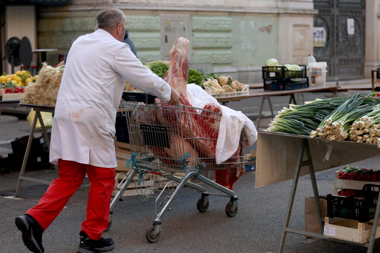 RIjeka: Ponuda na tržnici uoči Uskrsa