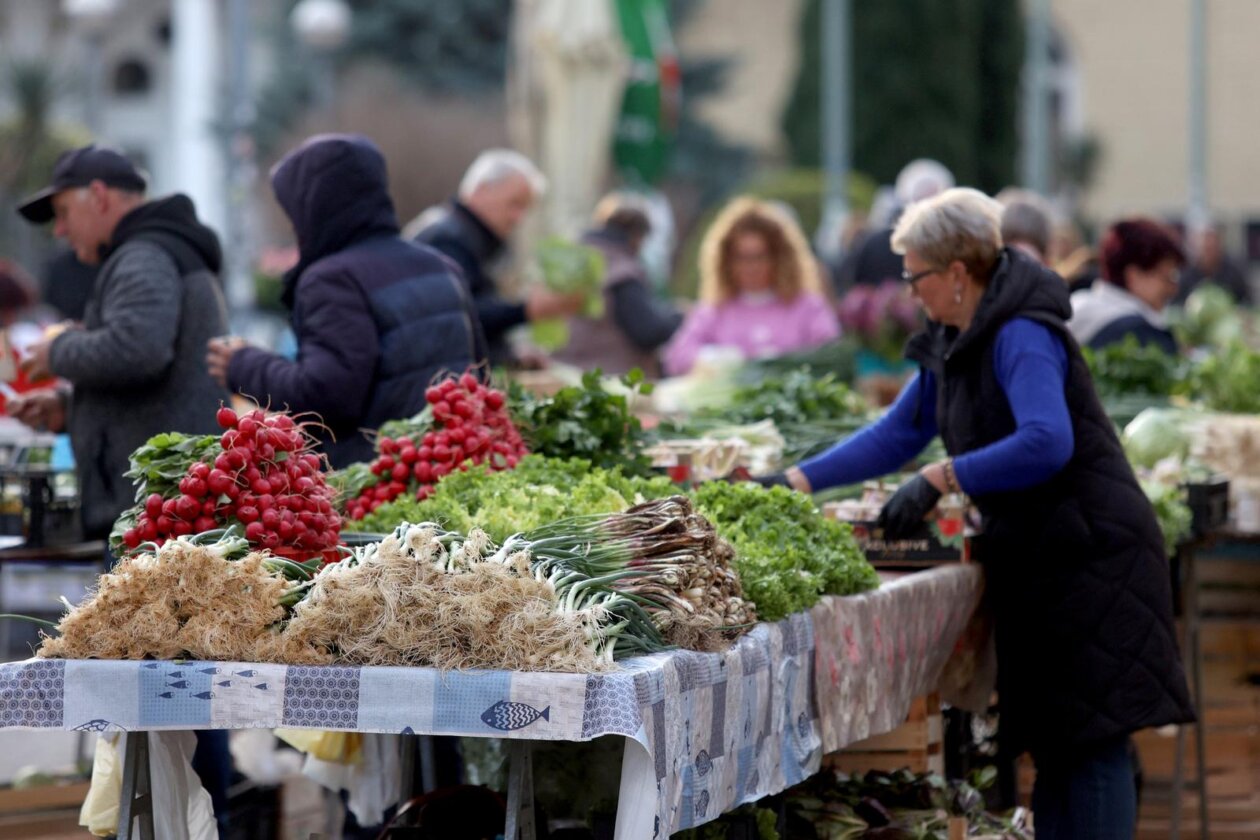 RIjeka: Ponuda na tržnici uoči Uskrsa