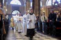 Rijeka: Riječki nadbiskup Mate Uzinić predvodio je uskršnje liturgijsko slavlje u katedrali sv. Vida Rijeka: Riječki nadbiskup Mate Uzinić predvodio je uskršnje liturgijsko slavlje u katedrali sv. Vida