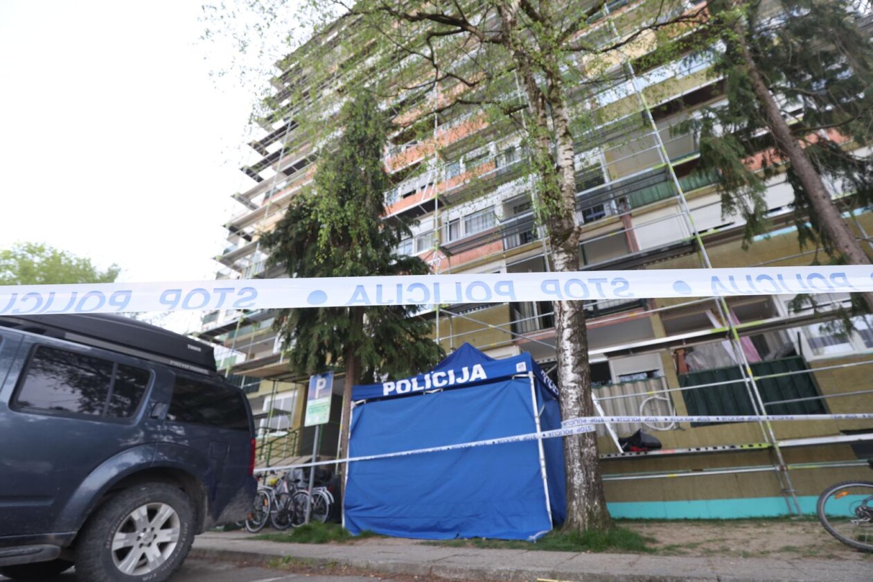 Velika Gorica: Žena skočila sa zgrade, u stanu pronađena mrtva djevojka Velika Gorica: Žena skočila sa zgrade, u stanu pronađena mrtva djevojka