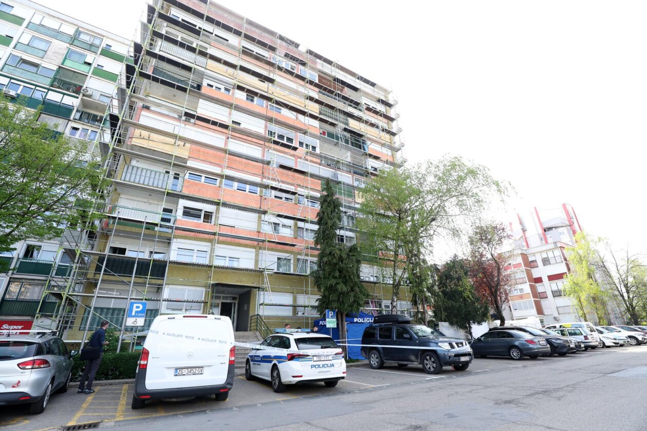Velika Gorica: Žena skočila sa zgrade, u stanu pronađena mrtva djevojka Velika Gorica: Žena skočila sa zgrade, u stanu pronađena mrtva djevojka