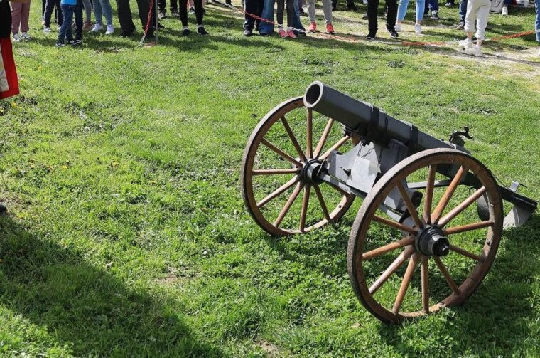 Stoljećima stara tradicija pucanja iz kubura na Uskrsni ponedjeljak u Velikom Taboru