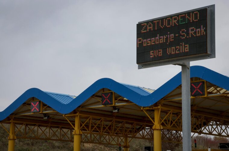 Posedarje: Zbog jake bure zatvorena dionica A1 između Posedarja i Sv. Roka