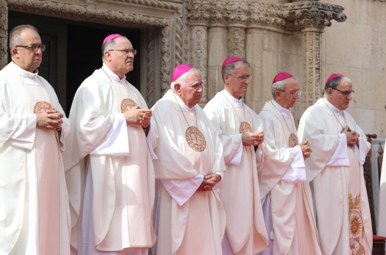 Procesija i Sveta Misa povodom blagdana sv Mihovila, zaštitnika grada Šibenika