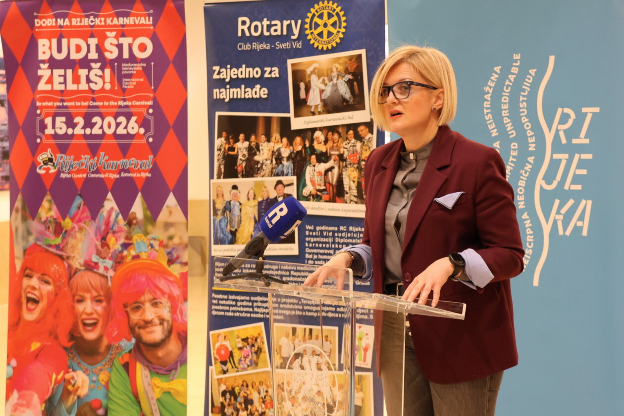 Predaja-donacije-s-Humanitarnog-karnevalskog-gala-partyja-2 Predaja-donacije-s-Humanitarnog-karnevalskog-gala-partyja-2