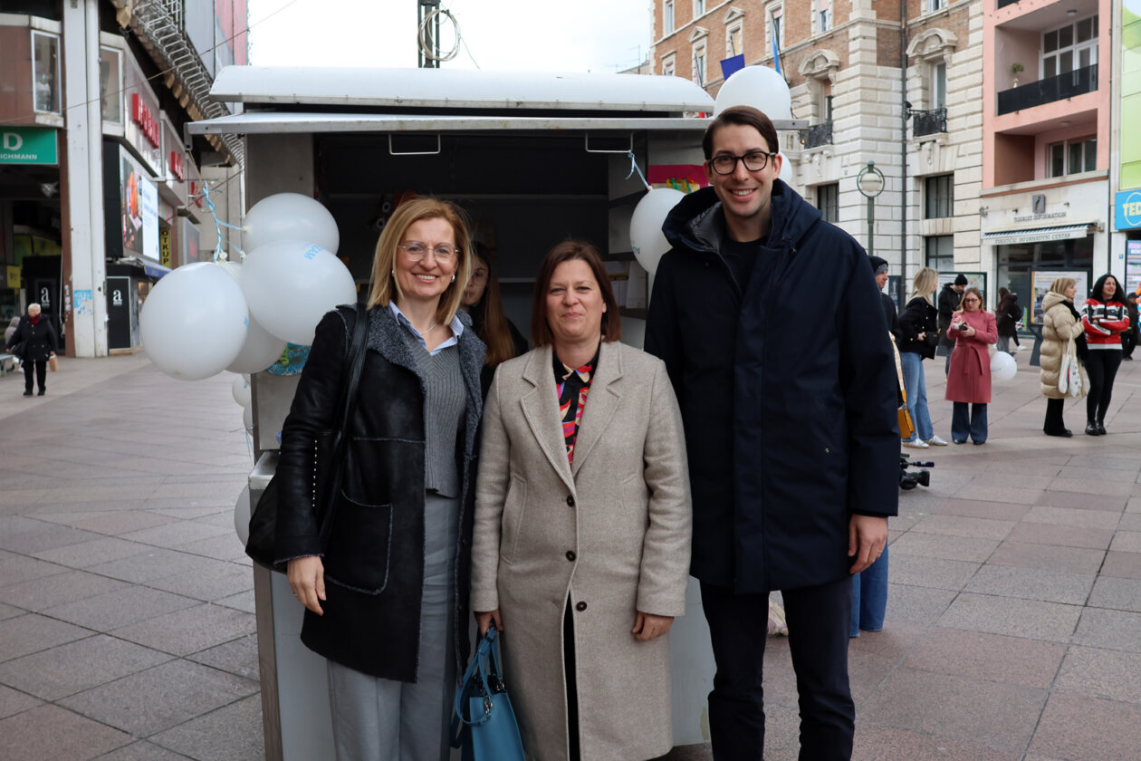 Pustanje-plavih-balona-povodom-Svjetskog-dana-svjesnosti-o-autizmu-2