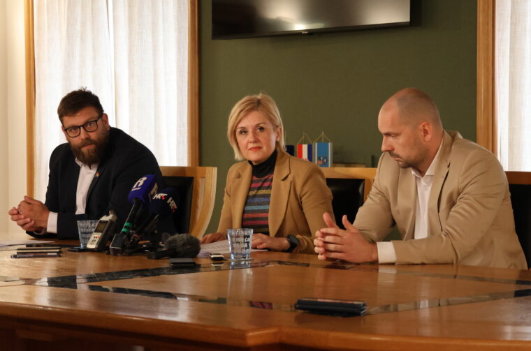 Rincic-Vivoda-i-Milakovic-na-konferenciji-za-novinare-4