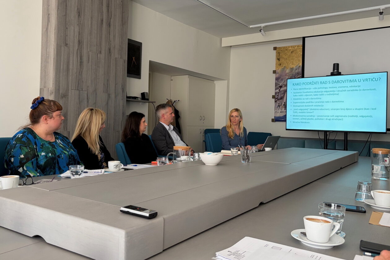 Tematska-sjednica-Odbora-daroviti