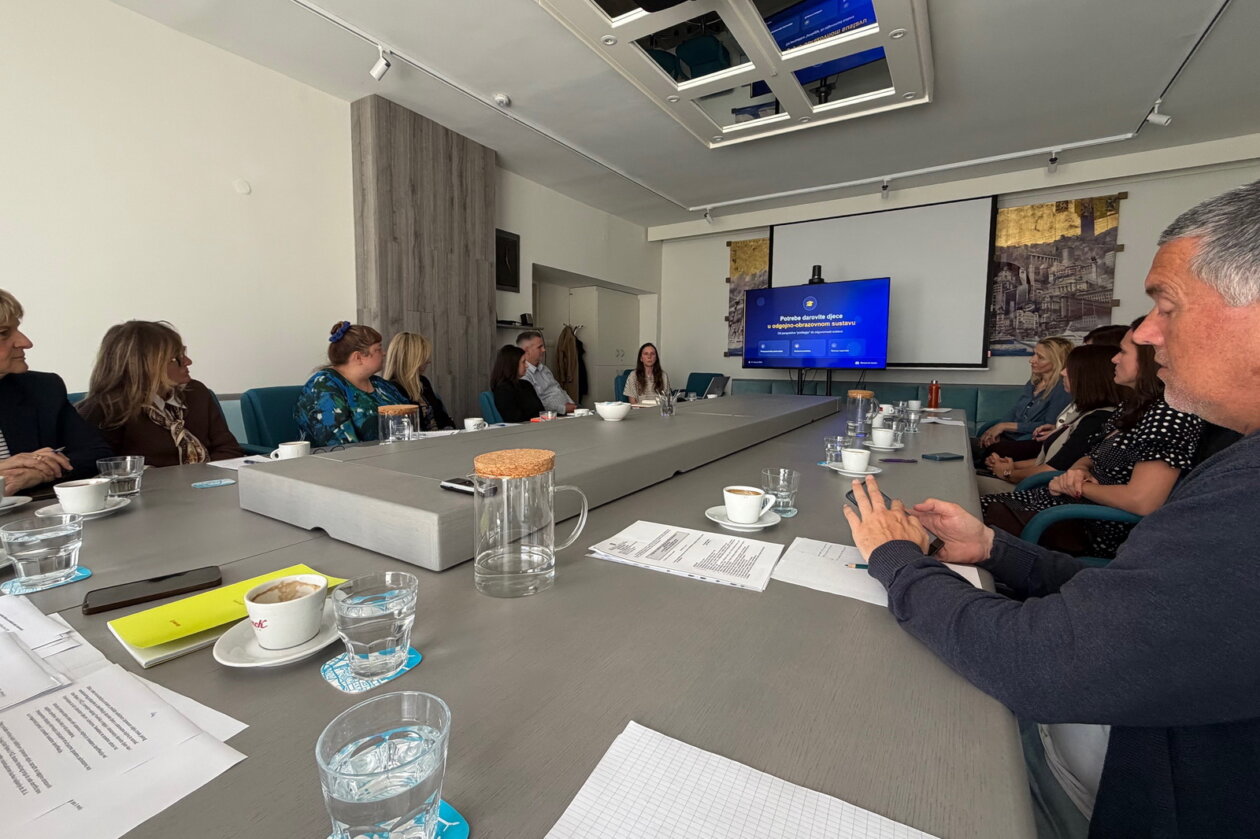 Tematska-sjednica-Odbora-daroviti4