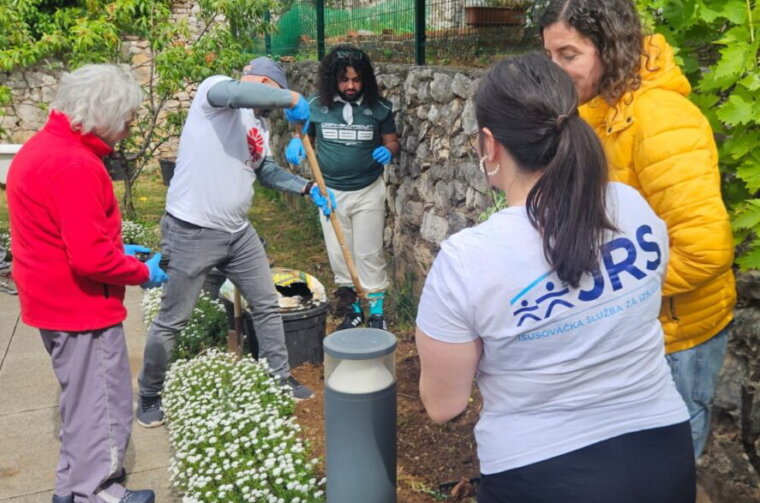 Uredenje-okolisa-Doma-za-osobe-s-demencijom-1