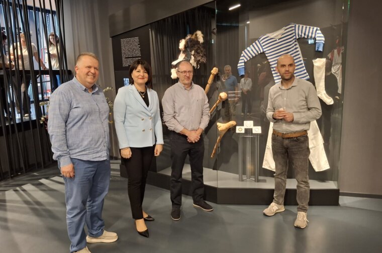 kuca halubajskega zvoncara (2)