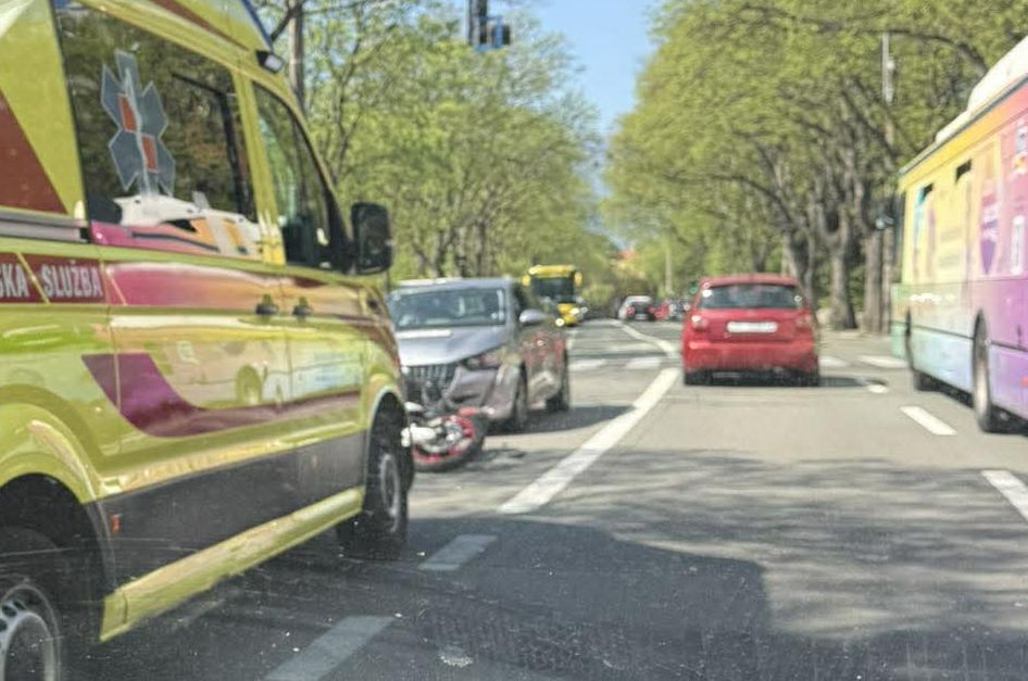 nesreća kantrida moped 170426 12