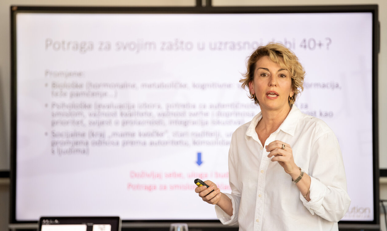 Ivana Pejić Ivana Pejić