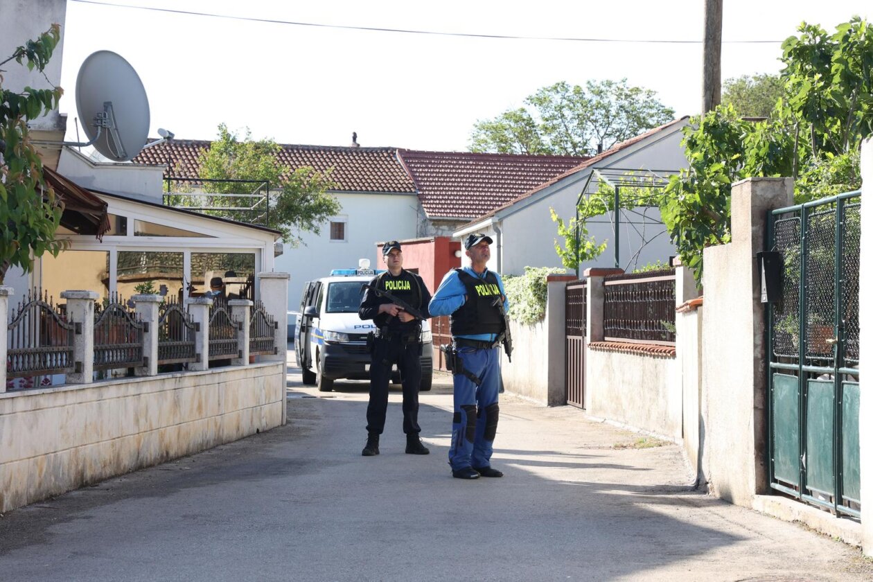 U Drnišu muškarac ubio dostavljača