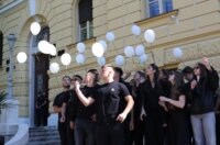 ibenik: ibenski  maturanti su norijadu posvetili Luki Milovcu sa 19 minuta utnje i 19 bijelih balona