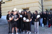 ibenik: ibenski  maturanti su norijadu posvetili Luki Milovcu sa 19 minuta utnje i 19 bijelih balona