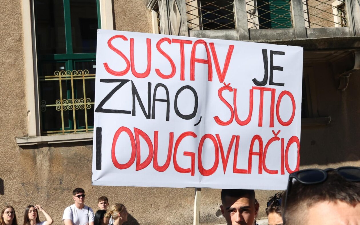 ibenik: ibenski  maturanti su norijadu posvetili Luki Milovcu sa 19 minuta utnje i 19 bijelih balona