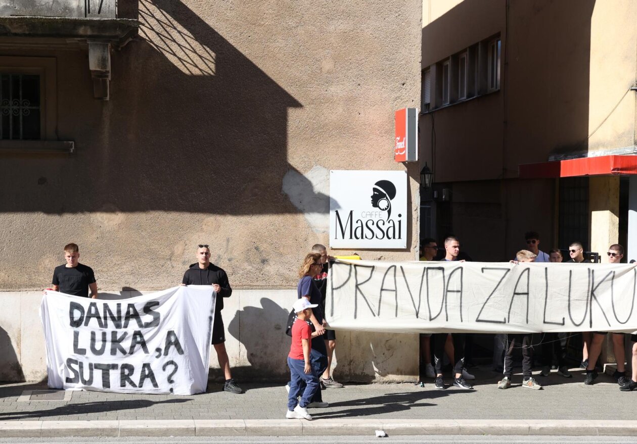 ibenik: ibenski  maturanti su norijadu posvetili Luki Milovcu sa 19 minuta utnje i 19 bijelih balona