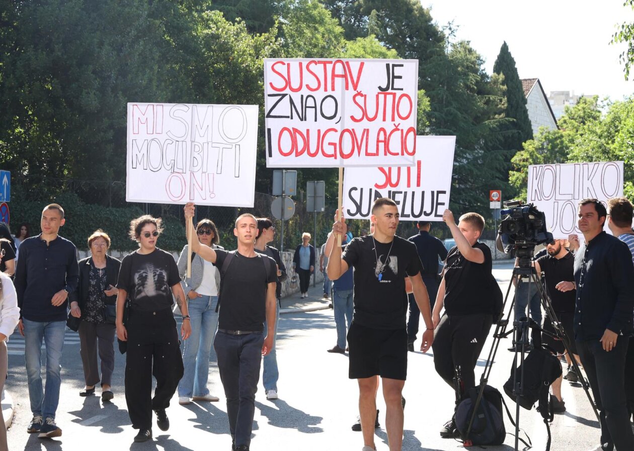 ibenik: ibenski  maturanti su norijadu posvetili Luki Milovcu sa 19 minuta utnje i 19 bijelih balona