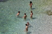 Rijeka: Ljudi uživaju u sunčanju i kupanju na plaži