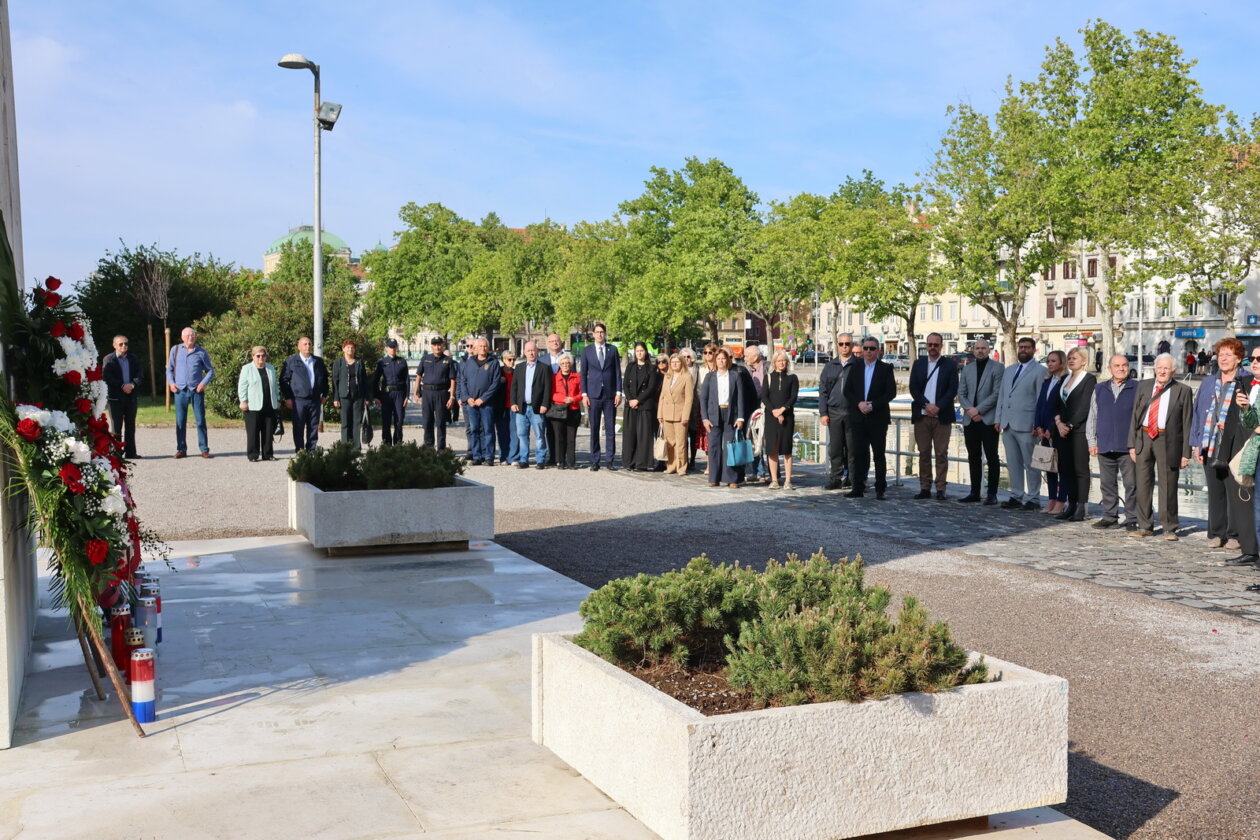 Polaganje-vijenaca-Dan-Europe-1