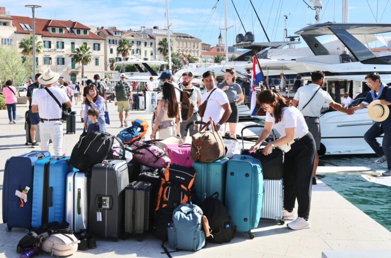 Split: Jutro u splitskoj luci Split: Jutro u splitskoj luci