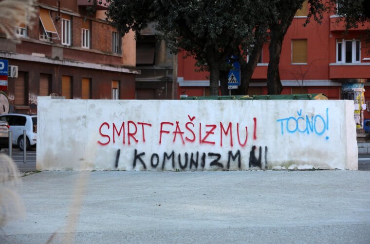 Rijeka: Grafiti s porukama o fašizmu i komunizmu Rijeka: Grafiti s porukama o fašizmu i komunizmu
