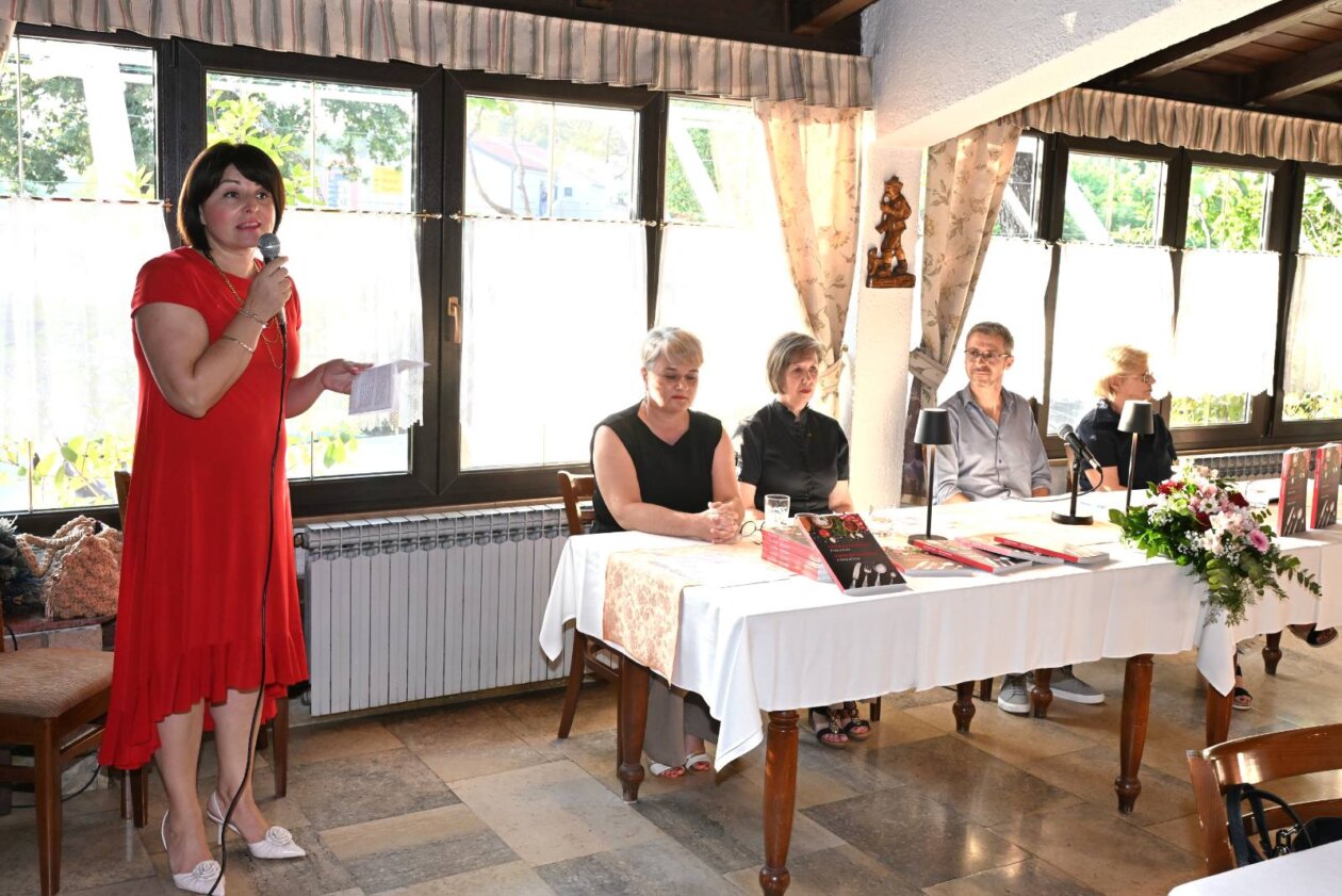 Predstavljanje kuharice (22)