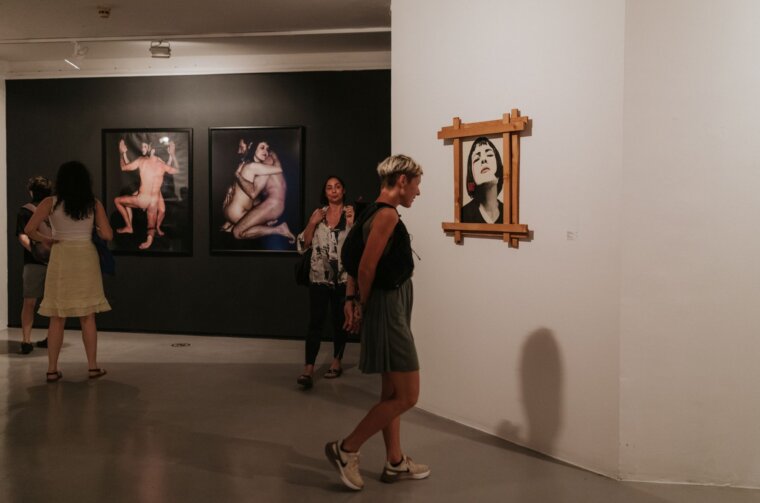 Vlasta Delimar_performans_izlozba_foto-Tanja-Kanazir (19)