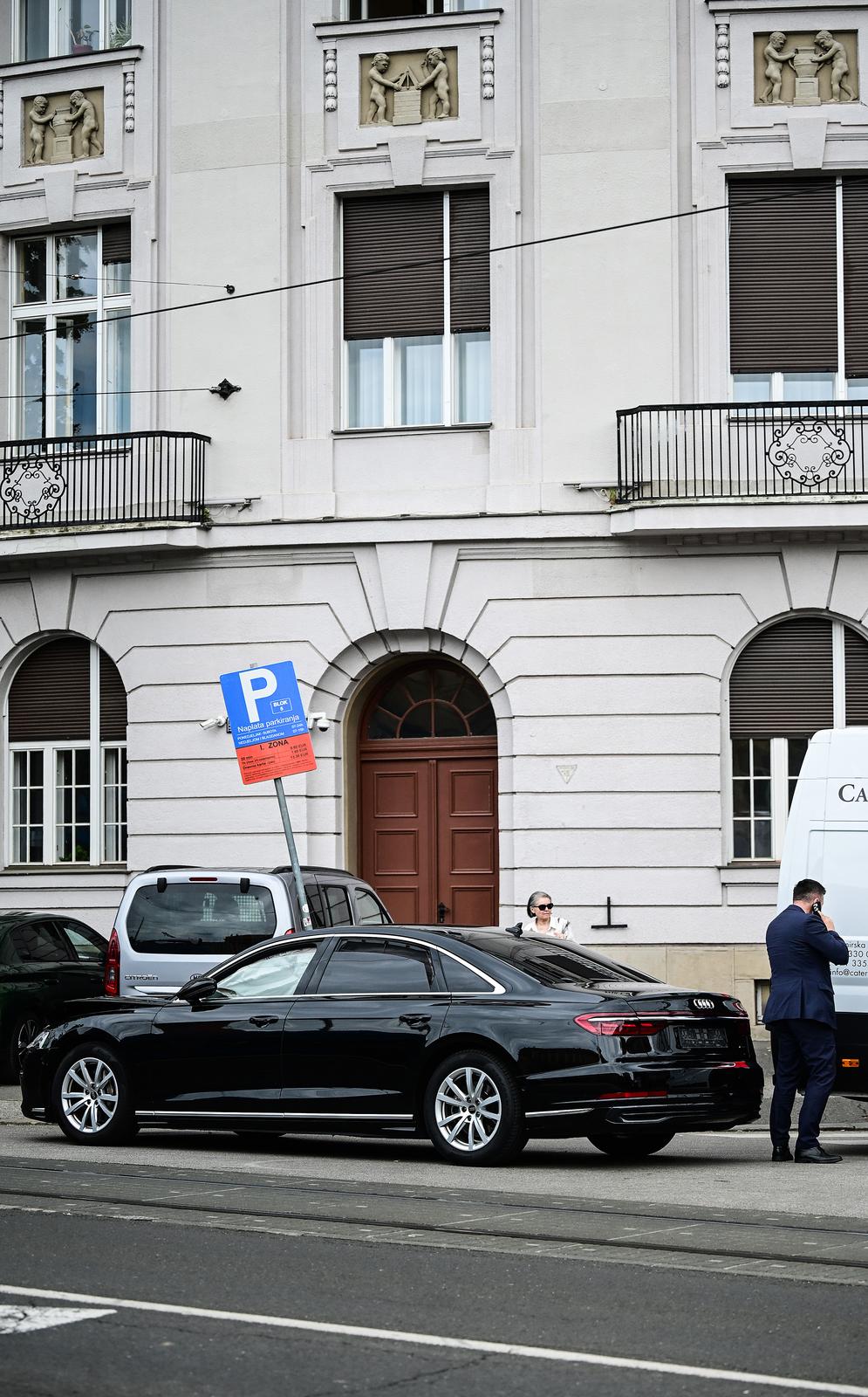 Zagreb: Plenković imao sudar, udario ga i drugi auto iz pratnje