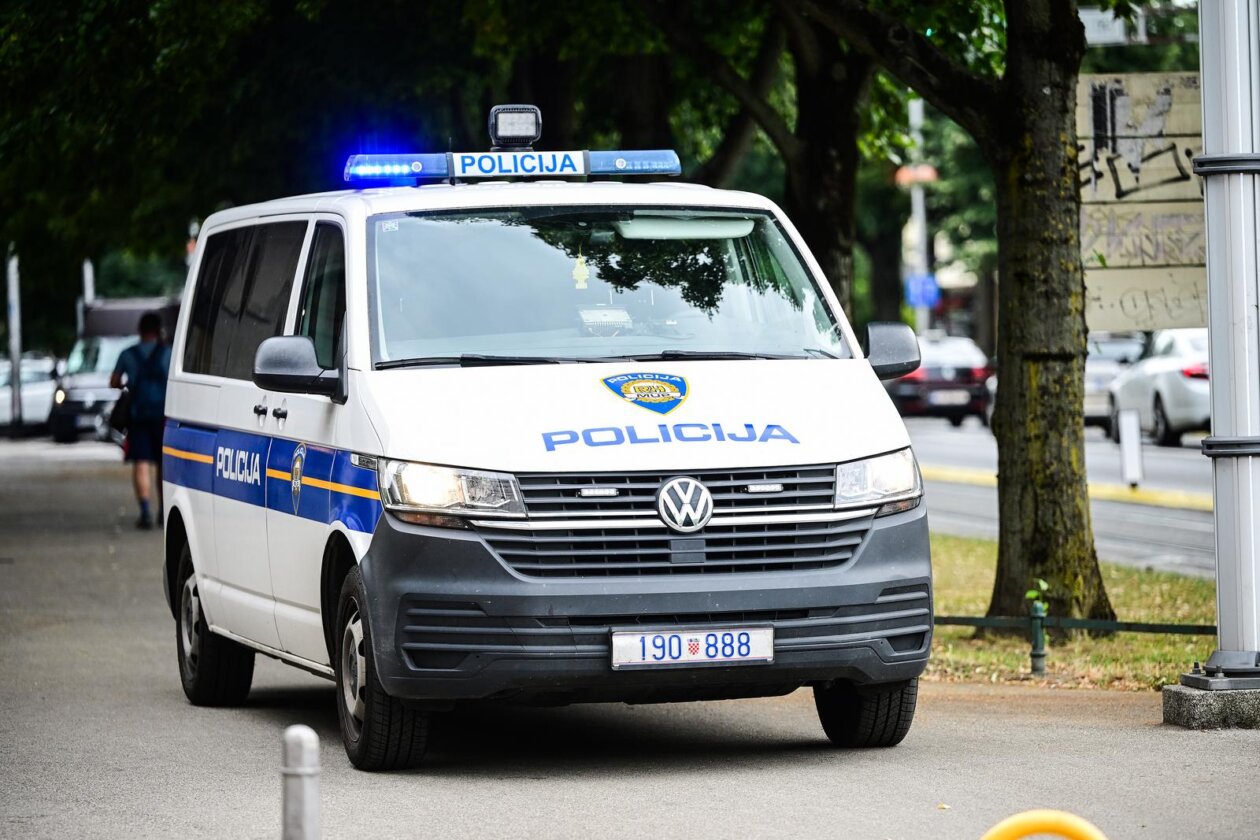 Zagreb: Plenković imao sudar, udario ga i drugi auto iz pratnje