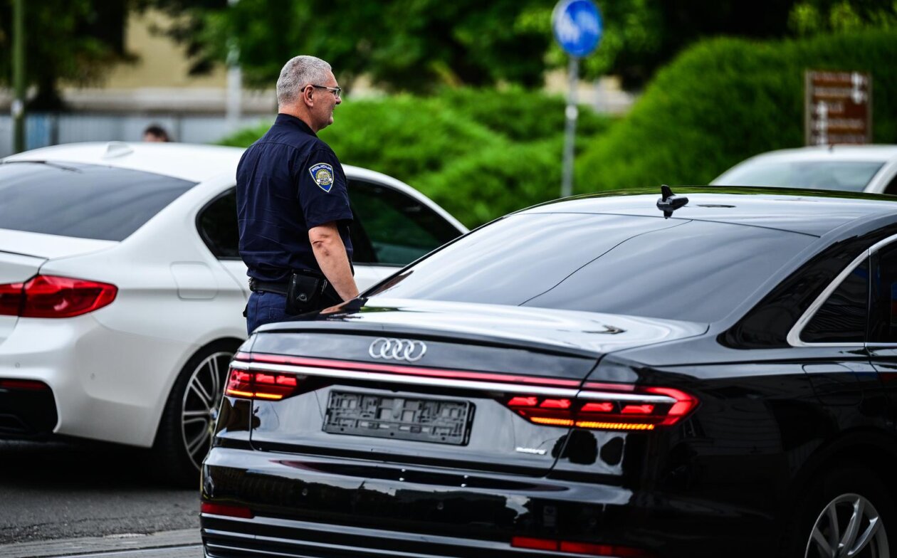 Zagreb: Plenković imao sudar, udario ga i drugi auto iz pratnje